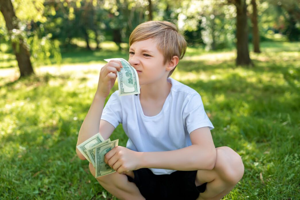 Kuinka tienata rahaa nuorena